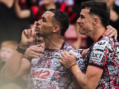 Super League: In-form Leigh close in on top four with victory against Warrington as Huddersfield end 12-game wait for win