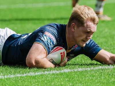 Super League: Leeds Rhinos beat Bradford Bulls but suffer big blow with Maika Sivo sustaining suspected broken arm