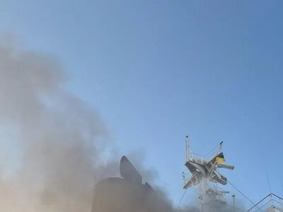 Russia attacks blocked civilian vessels in ports of Mykolaiv region - AMPU