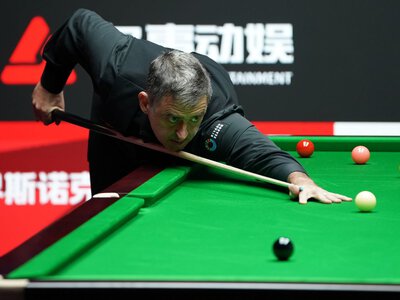 Shanghai Masters: Ronnie O'Sullivan's campaign ends with second-round loss to Kyron Wilson