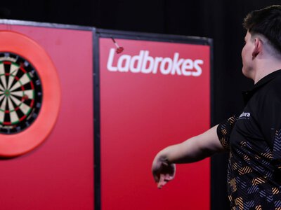 Darts Players Championship 25: Henry Coates wins maiden tournament as Gian van Veen, Michael van Gerwen bow out early