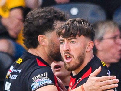 Super League: Warrington Wolves move into fourth with comprehensive 48-18 win over Castleford Tigers 