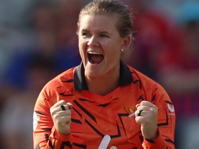 The Hundred: SunRisers Leeds beat Manchester Super Giants in decisive game to set up eliminator match-up with Southern Brave