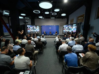 Challenges and prospects for the development of territories — Zelenskyy met with representatives of mountain communities
