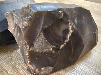 Artifacts from the 6th millennium BC that were attempted to be exported to the United States have been handed over to a museum in Zhytomyr Oblast