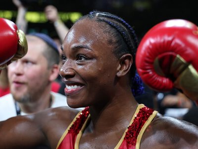 Claressa Shields stops Kaye Scott to reclaim WBC and WBA middleweight belts 