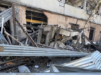 Russia's attack on Kyiv damaged the office of the Nash Format publishing house and destroyed the Petrivka book market