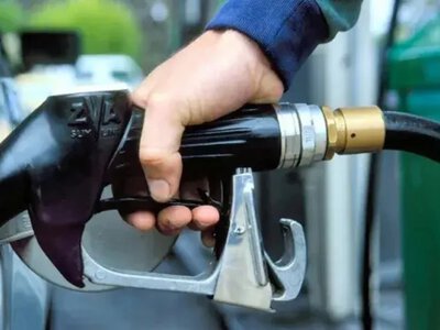 In Moscow, gas station chains have limited the sale of gasoline and diesel fuel