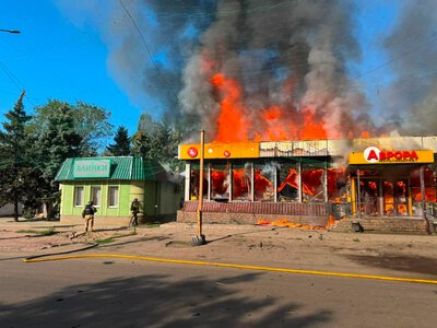 In Sloviansk, a drone struck an Aurora store; there are injured people