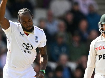 England thrash Pakistan inside three days as Joe Root's second era as captain starts with innings win at Headingley