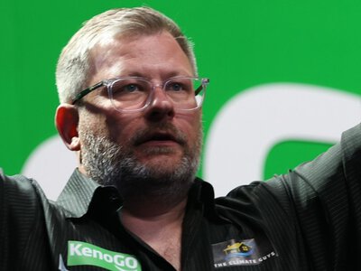 Australian Darts Masters: James Wade dominates tournament opener as Ross Smith stunned by Brody Klinge in Wollongong