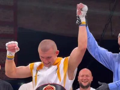 Khyzhniak won his first professional boxing title at Usyk's event in Lviv
