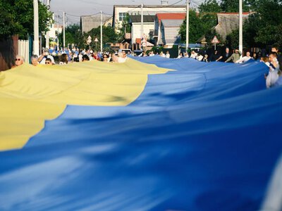 A 500-meter Ukrainian flag was unfurled near Kyiv, setting a new record