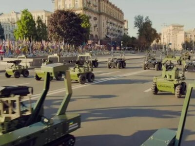Kyiv showcases new-generation parade: ground robots roll down Khreshchatyk Street