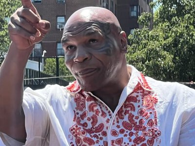 Tyson wears vyshyvanka at boxers’ parade in New York