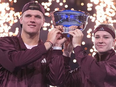 US Open: Czech duo Karolina Muchova and Jakub Mensik win mixed doubles championship and scoop cool $1m