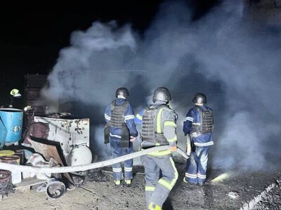 Russian forces attack Ukraine overnight with ballistic missiles and drones, injuring civilians and damaging buildings