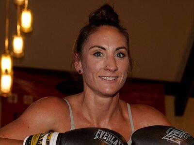 Mayer vs Cameron: Amelia Moore ready to scupper Caroline Dubois vs Alycia Baumgardner plans on biggest night of fascinating career