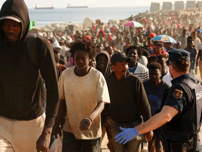 Spain asks the EU to help process migrants in Ceuta