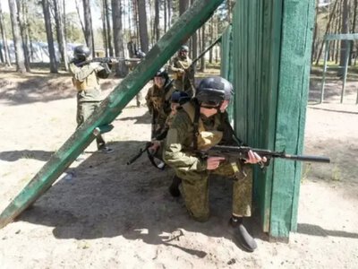 In Russia, half of school classes will be devoted to military training - Bloomberg