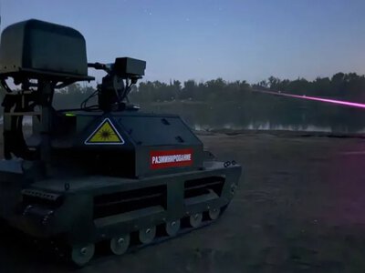 Russia announced serial production of ground robots with lasers for mine clearance – Defense Express