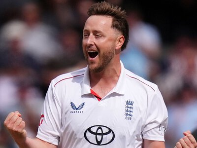 England vs Pakistan: Joe Root’s side seal series victory in second Test at Lord’s as ruthless Ollie Robinson shines again