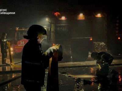 Russia's attack continues for the seventh day: metro operations have been changed in Kyiv, and new damage to warehouses has been reported in the region