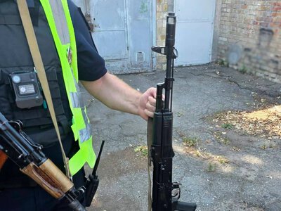 In Kyiv, a serviceman was detained for threatening a passerby with an assault rifle, police say