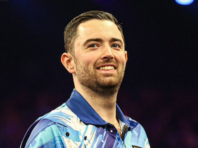 Czech Darts Open: Luke Humphries knocks out Beau Greaves as Luke Littler and Michael van Gerwen also win