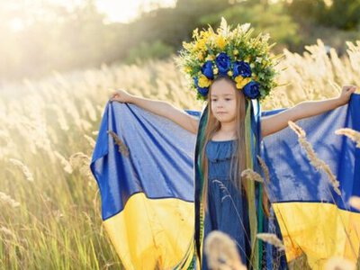 71% of Ukrainians feel happy despite full-scale war, but rate falls with age – study