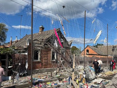 Russians strike Sumy with guided aerial bombs: six injured