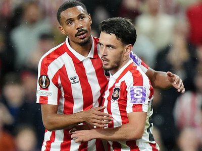 Sunderland 1-0 AZ Alkmaar: Enzo Le Fee penalty sees Black Cats win Europa League opener