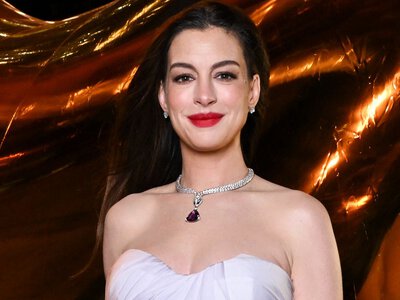 Anne Hathaway's Moody Mani-Pedi Is a Forever Fall Nail Trend