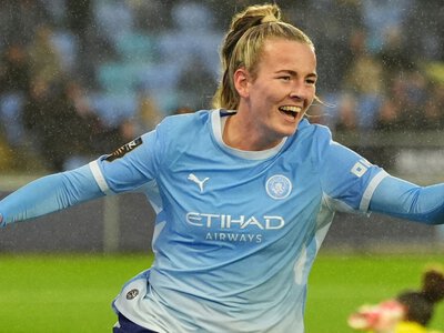 Man City 4-2 Liverpool: Lauren Hemp double bookends victory as WSL champions maintain 100 per cent record