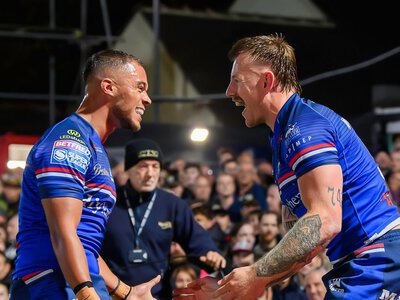 Wakefield Trinity reach Super League semi-finals for first time with 26-16 win over Leigh Leopards despite Emre Guler red card 