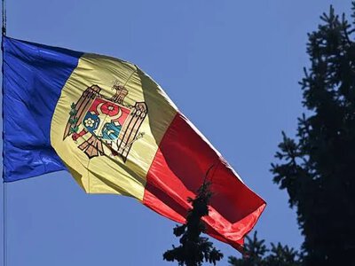 In Moldova, local residents reported the passage and explosion of unidentified objects