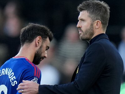 Gary Neville: Michael Carrick has got to stop defending Man Utd players after lacklustre draw at Fulham