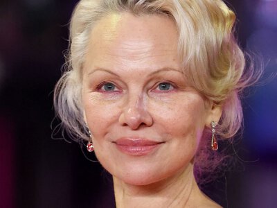 Pamela Anderson Hasn't Worn This Much Eyeliner In Years
