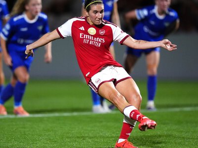 Women's Champions League: Arsenal win with late penalty; Man City rescue draw at Bayern Munich