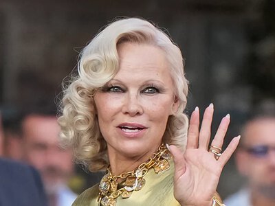 Pamela Anderson abandoned her rule and appeared in public with bold makeup