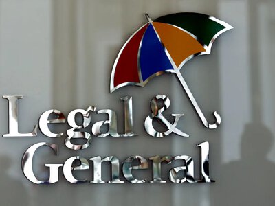 In Britain, the largest asset management company is planning major staff cuts