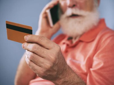 What can lead to a pension card being blocked and how to restore access to the money