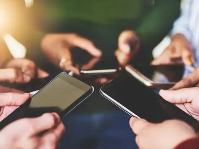 Ukrainians warned of disruptions to networks and communication services