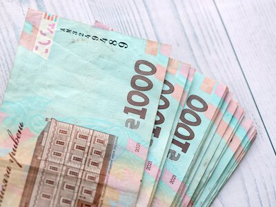 In Ukraine, the additional payment for teachers in frontline areas has been retained — how much educators will receive
