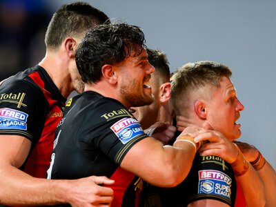 Warrington Wolves through to Super League Grand Final after controversial penalty with 14-12 win over Leeds Rhinos