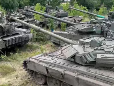 The Ukrainian Armed Forces destroyed three Russian tanks 65 km from the front line, although the occupiers had buried them in the ground