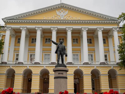 In St. Petersburg, spending on education, healthcare and shelters will be cut, while payments to military personnel will be increased
