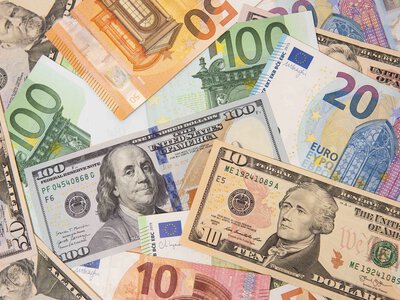 The NBU raised the dollar exchange rate to UAH 44.86 as of September 30