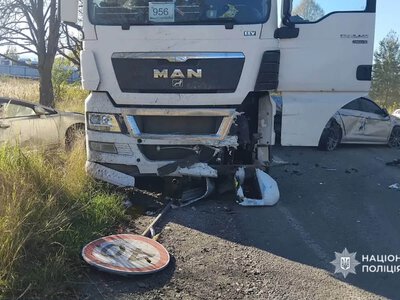 In Zakarpattia, a truck rammed four passenger cars near a border guard checkpoint; one person was killed and others injured