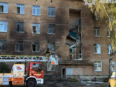 Russian drone strikes school building in Kyiv
